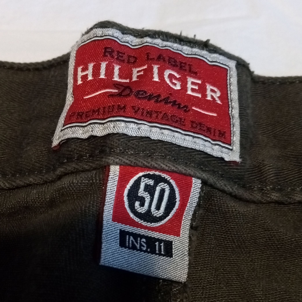Tommy Hilfiger Men's Green Flat Front Shorts - Picture 2 of 6